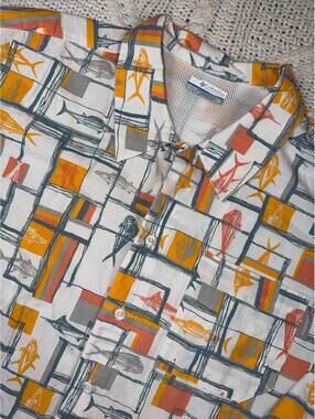Columbia PFG Trollers Best Short Sleeve Vented Fish Pattern Shirt Men Large